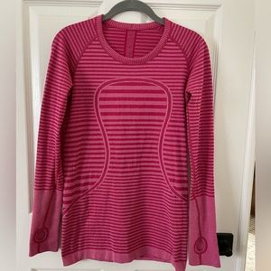 Lululemon cute bright pink long sleeved top